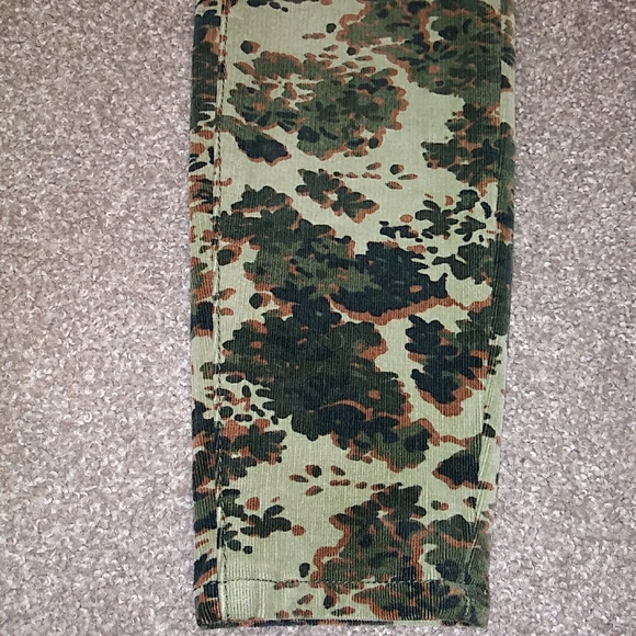 NWT Sz 26 Anthropologie Camo Corduroy Jean Pants - Picture 3 of 14
